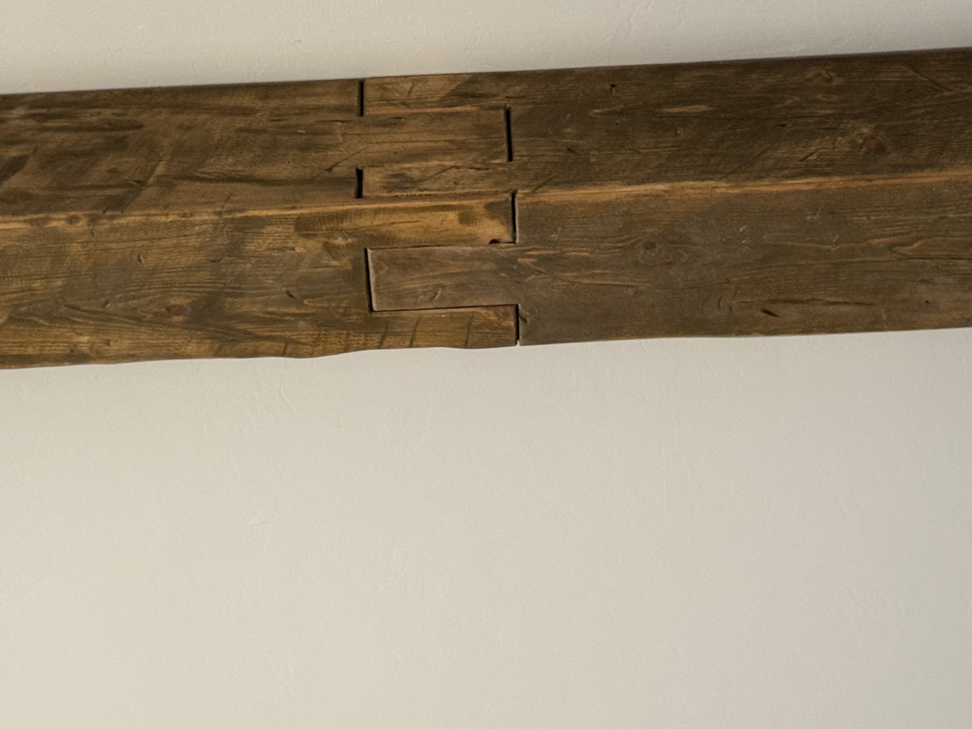 Custom beam intersection detail